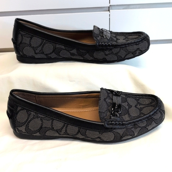 Coach Olive Women Flat Gray Signature Jacquard Slip-On Loafer Smoke Size 6 1/2 - Picture 6 of 9